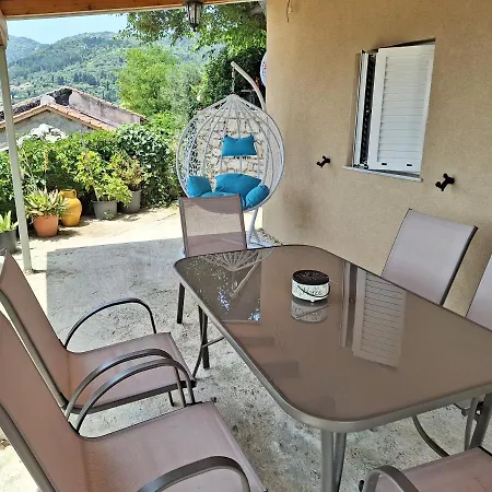 Ferienhaus Tsanes