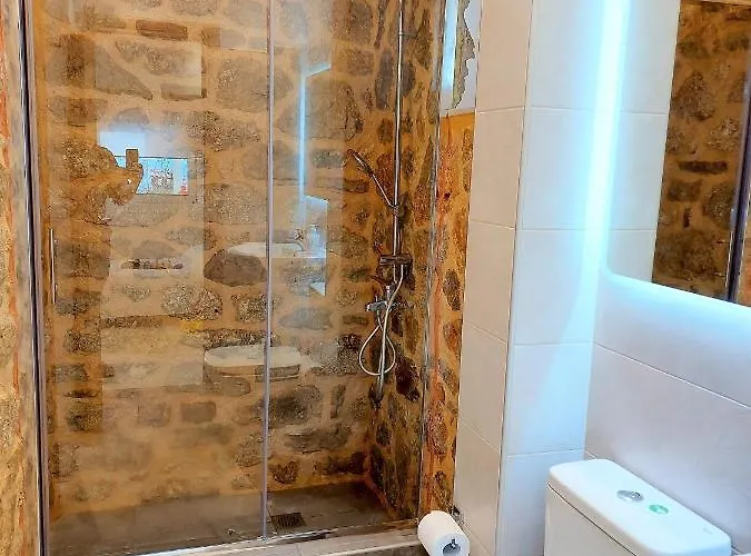 Tsanes Semesterbostad *