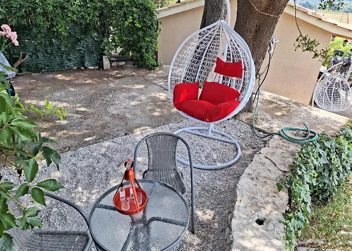 בית נופש Tsanes